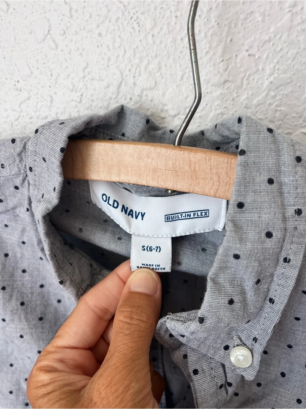 boys Light Gray Dot-Pattern Button-Up Shirt